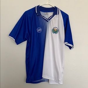 El Salvador soccer (football) jersey. Never worn.